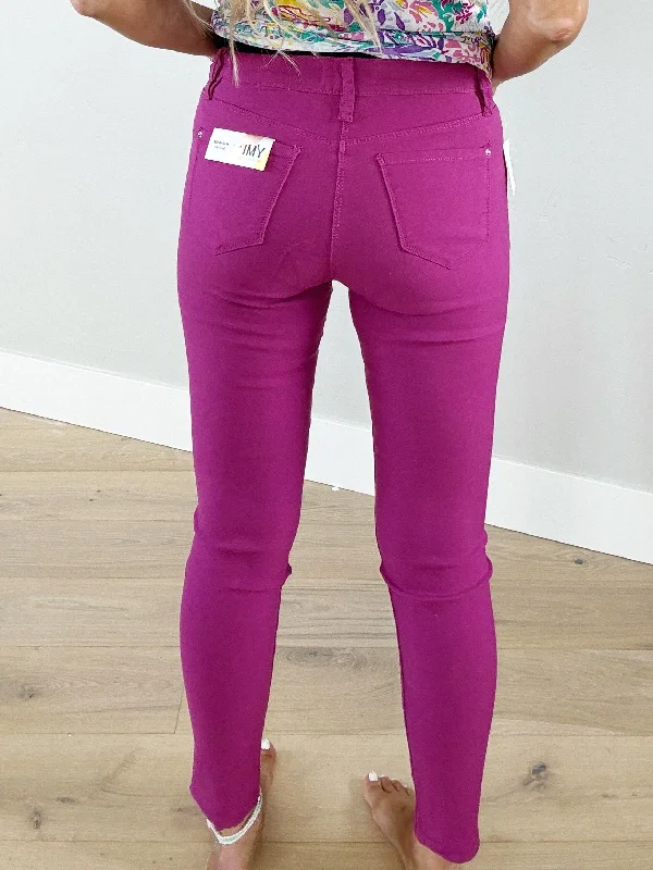 YMI Junior Mid-Rise Skinnies in Berry Rose